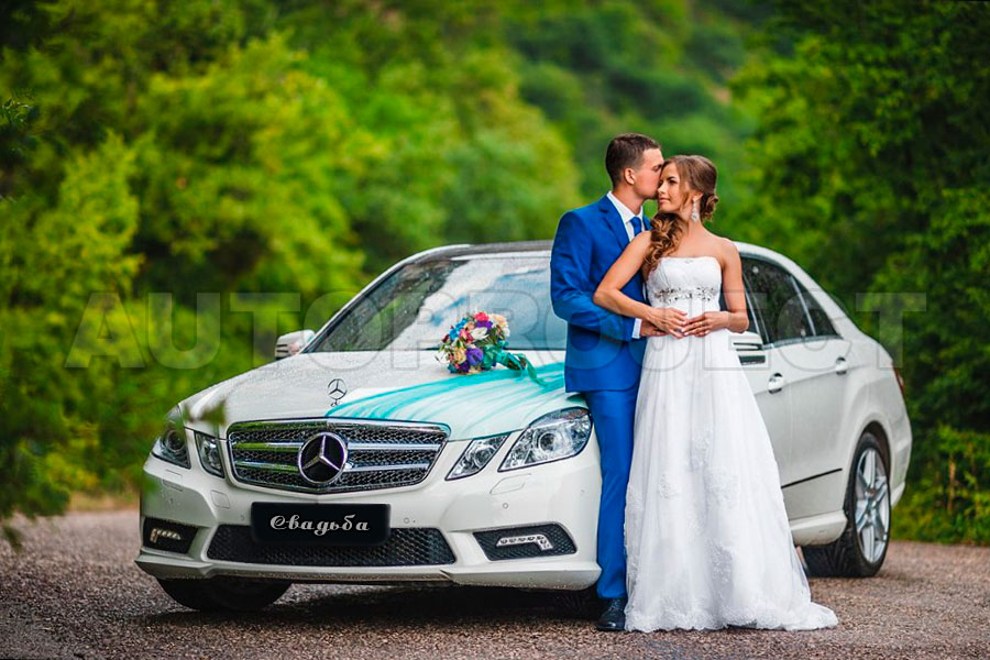 Свадебный автомобиль | Mercedes E212 белый