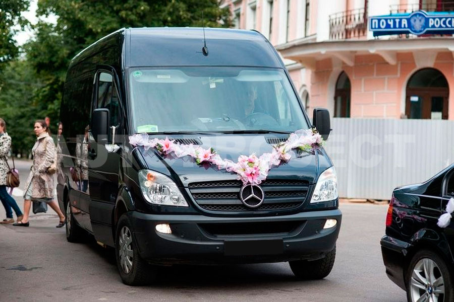 Аренда свадебного автобуса недорого